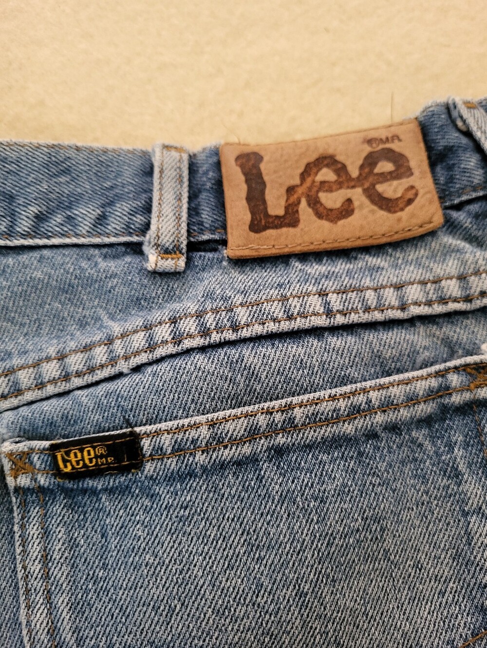 Vintage Lee Blue Jeans 32x27 Distressed Patina Straight Leg Cotton - Picture 9 of 13